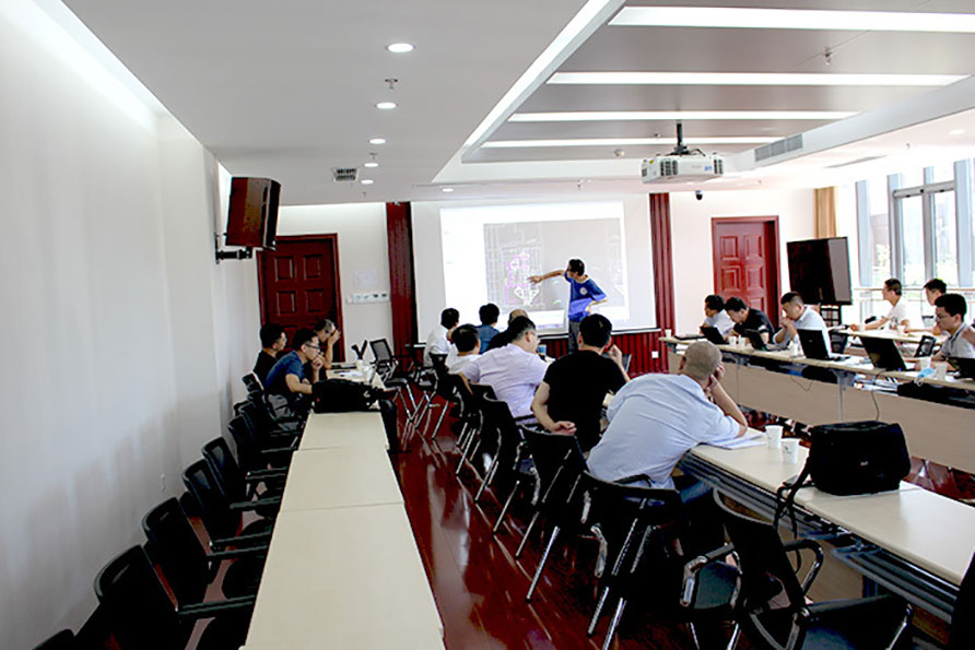 AYX爱游戏ios:2026年4月上料机厂家推荐指南：气动真空上料机防爆真空电动连续公司优选！